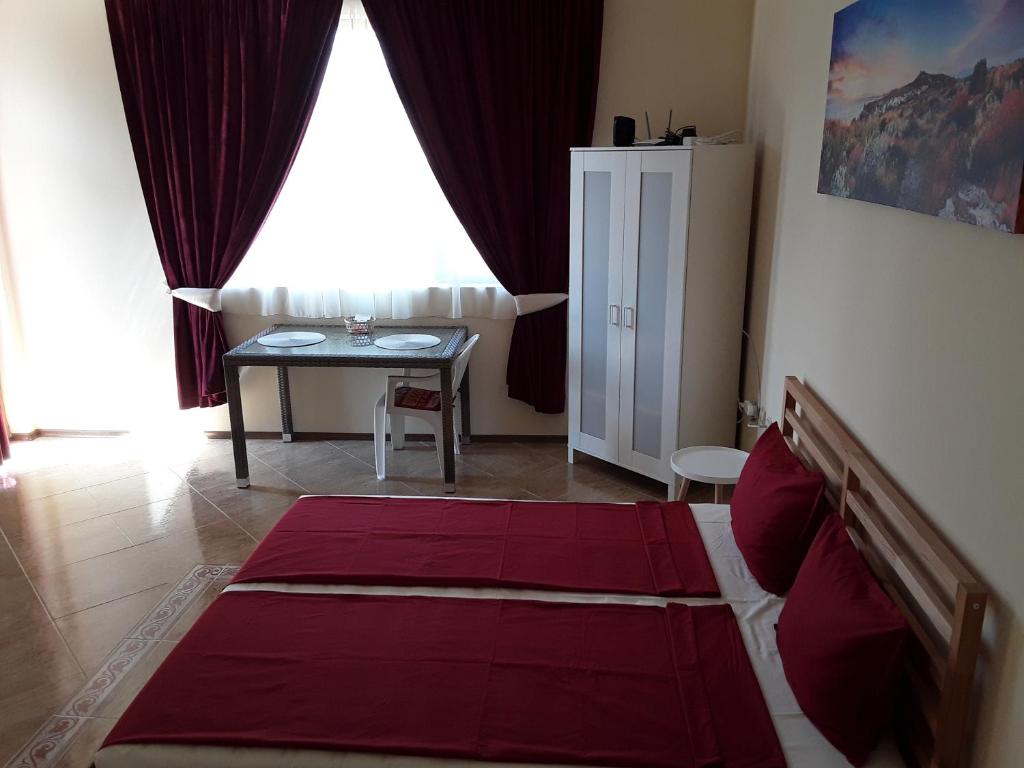 СЪНИ СИЙ ПАЛАС - 45 - 1