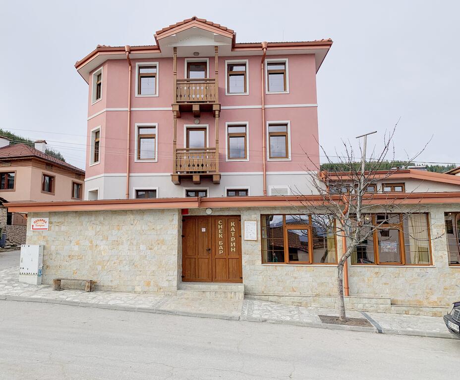 Къща за гости  " Катрин"