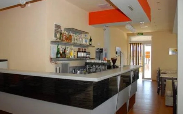  Хотел " Спа Вита Спрингс"