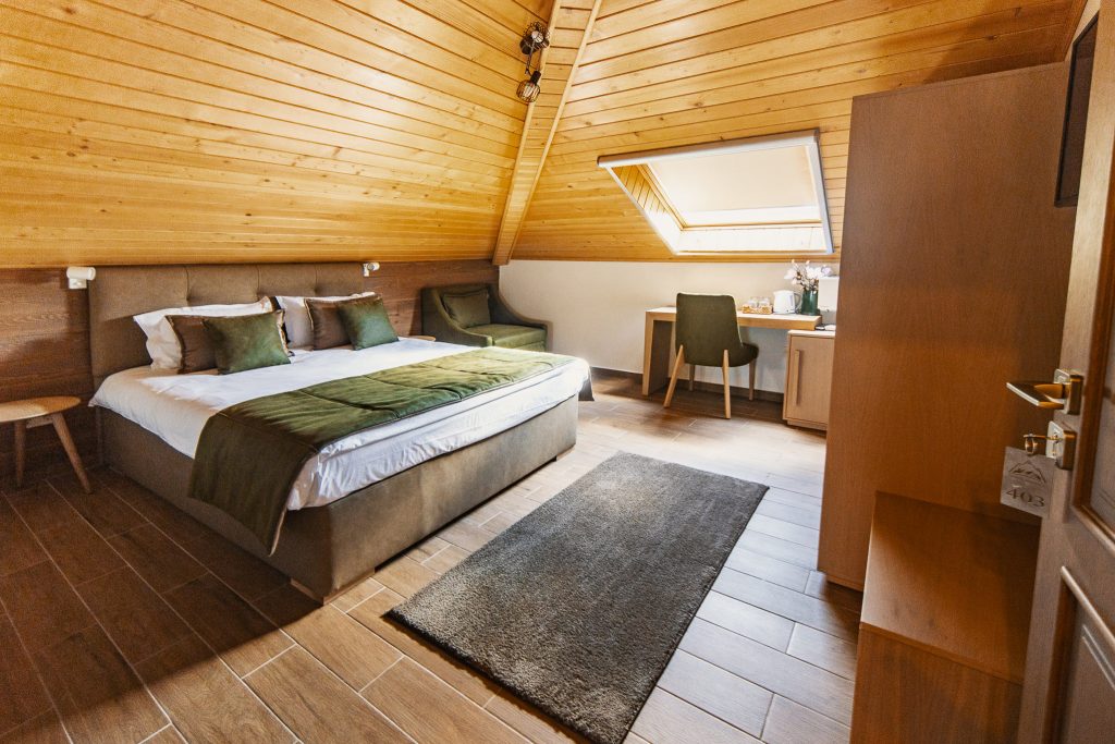 Семеен хотел  "Седем извора"