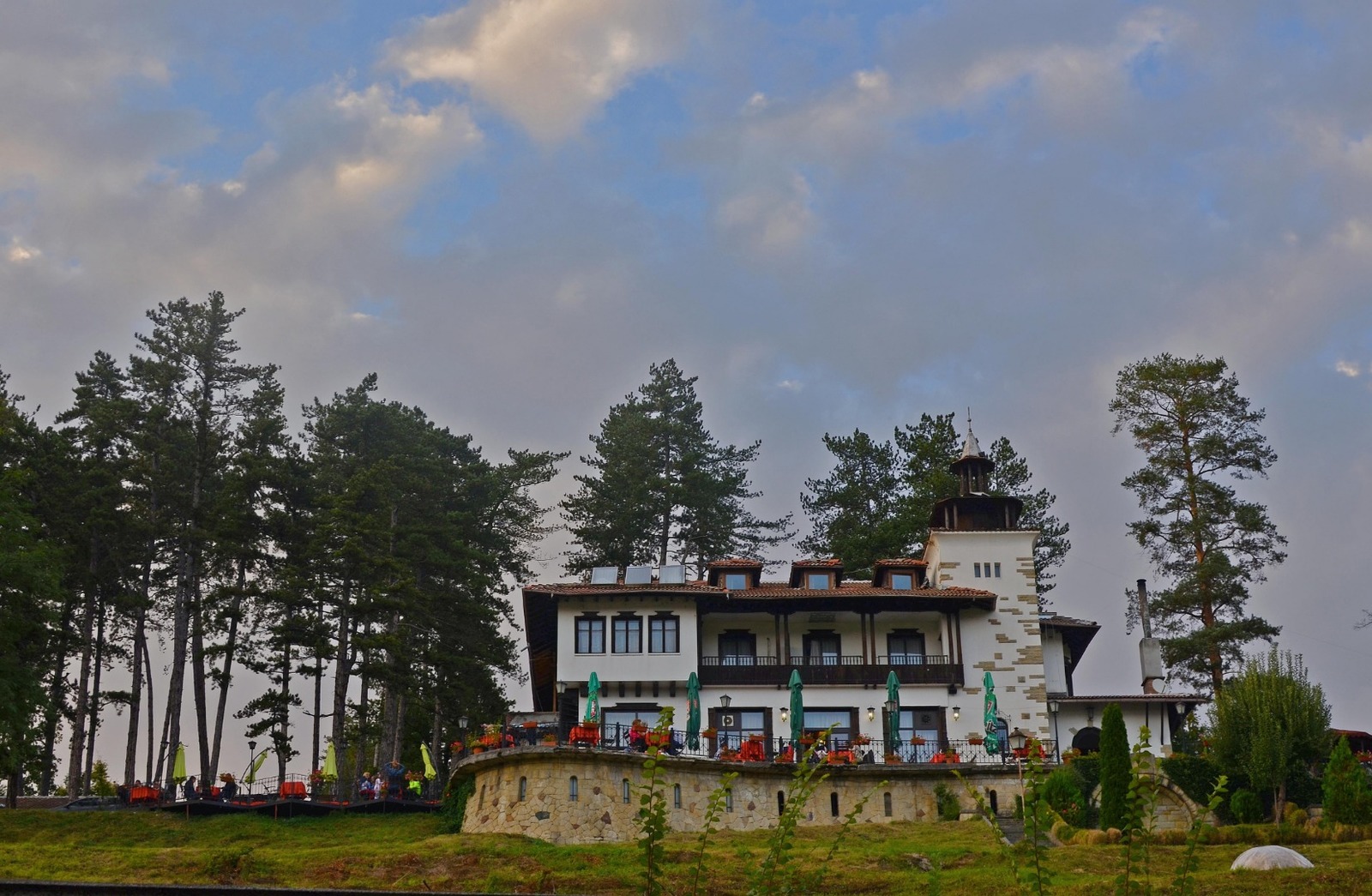 Стаи за гости " Бръшлян"