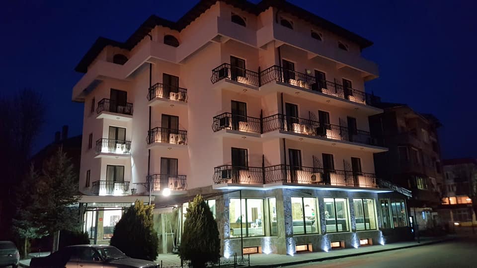 Семеен хотел Хилез