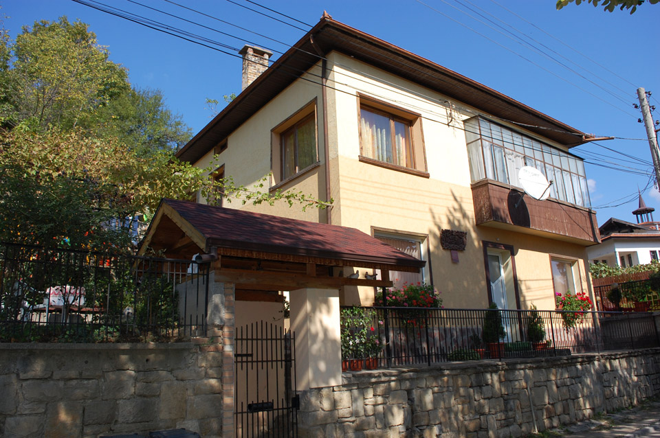 Къща Николови