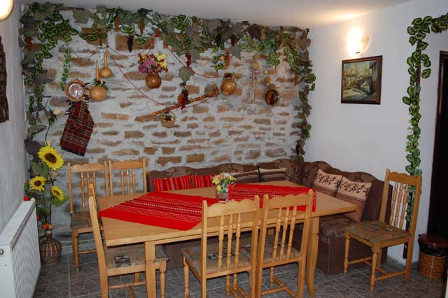 Къща Николови