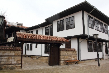 семеен хотел "Хан Стария Добрич"