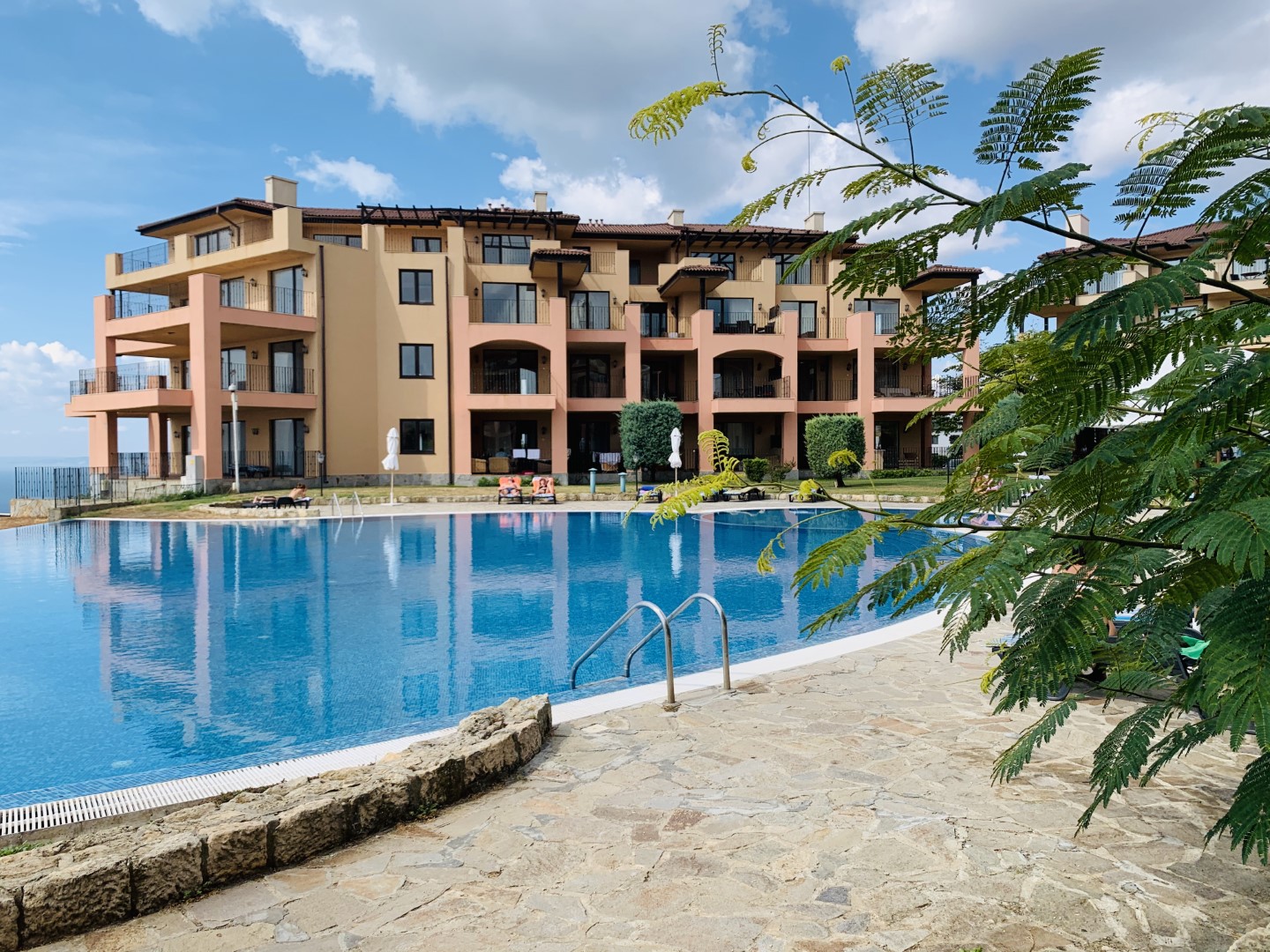 АПАРТАМЕНТ ЗА ГОСТИ "КАЛИАКРИЯ СЮ БАЛЪНС АПАРТМЕНТ"