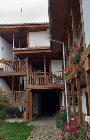 "КАЛЦУНОВА КЪЩА"