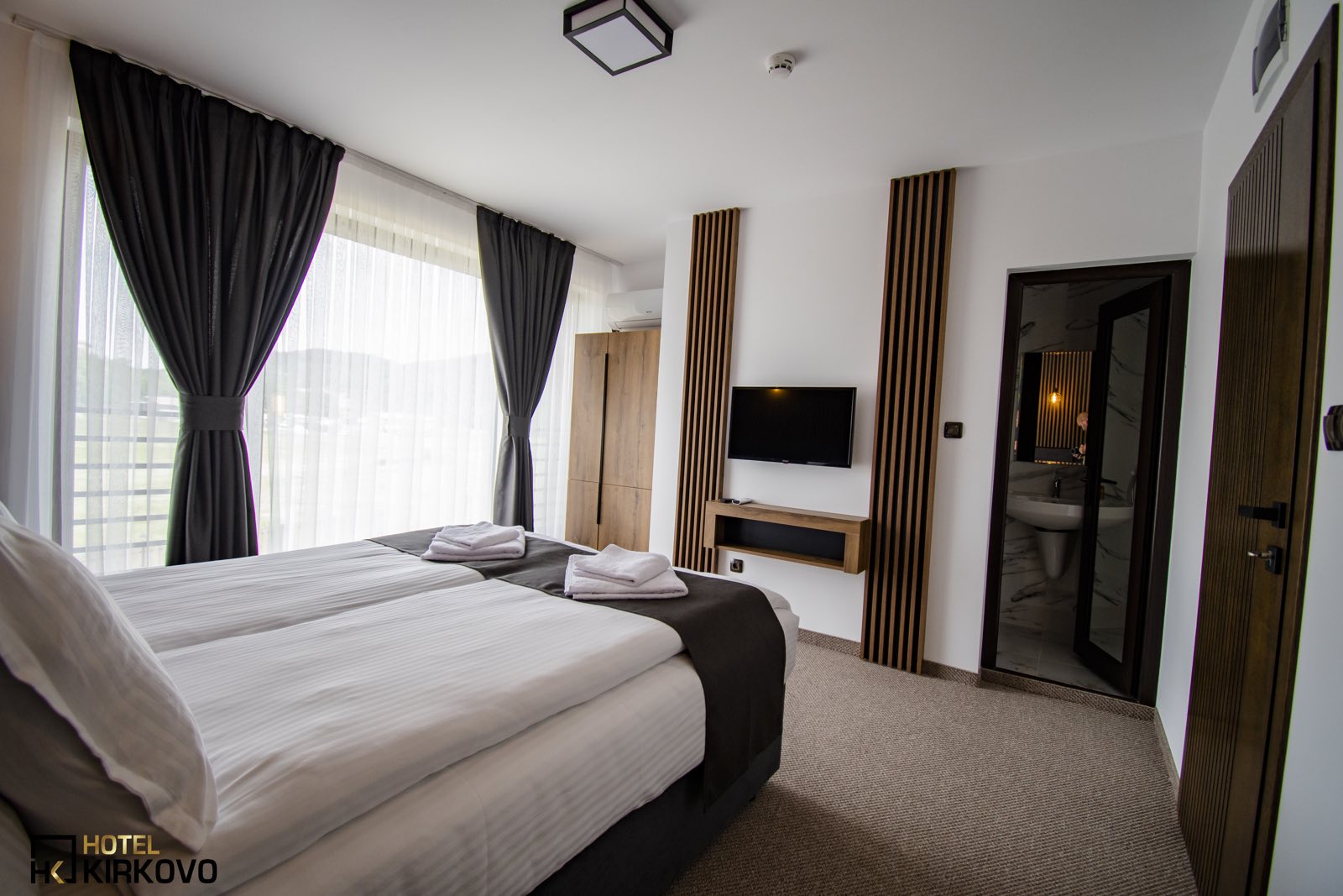 Хотел    "Кирково"