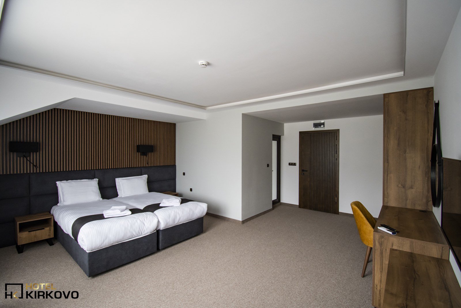 Хотел    "Кирково"