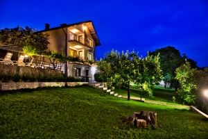  Къща за гости КРИСИЕЛИ