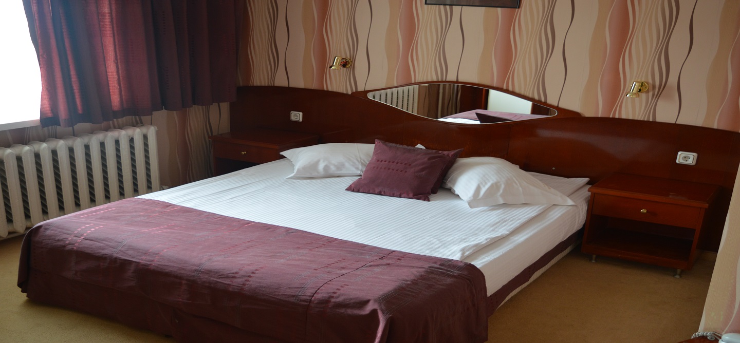 Стая за гости "ЯГОДА"