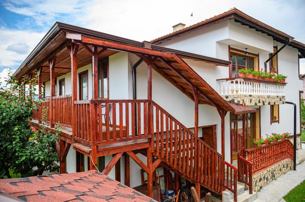 Къща за гости "Меди"