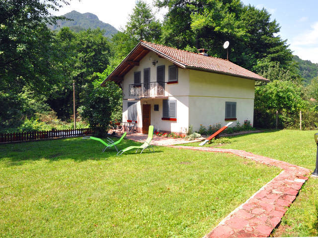  "Вила до реката"