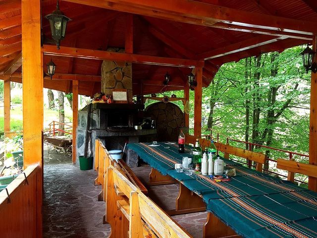 ВЕЦ "ЧЕРНИ ОСЪМ"