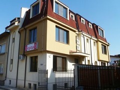 Къща за гости "Лъчи"