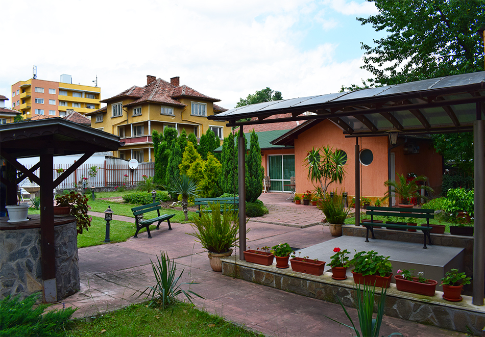 ХОТЕЛ "ТИНТЯВА 2"