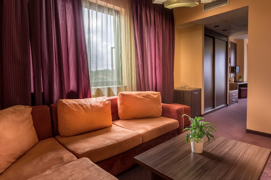 Семеен хотел Ринг