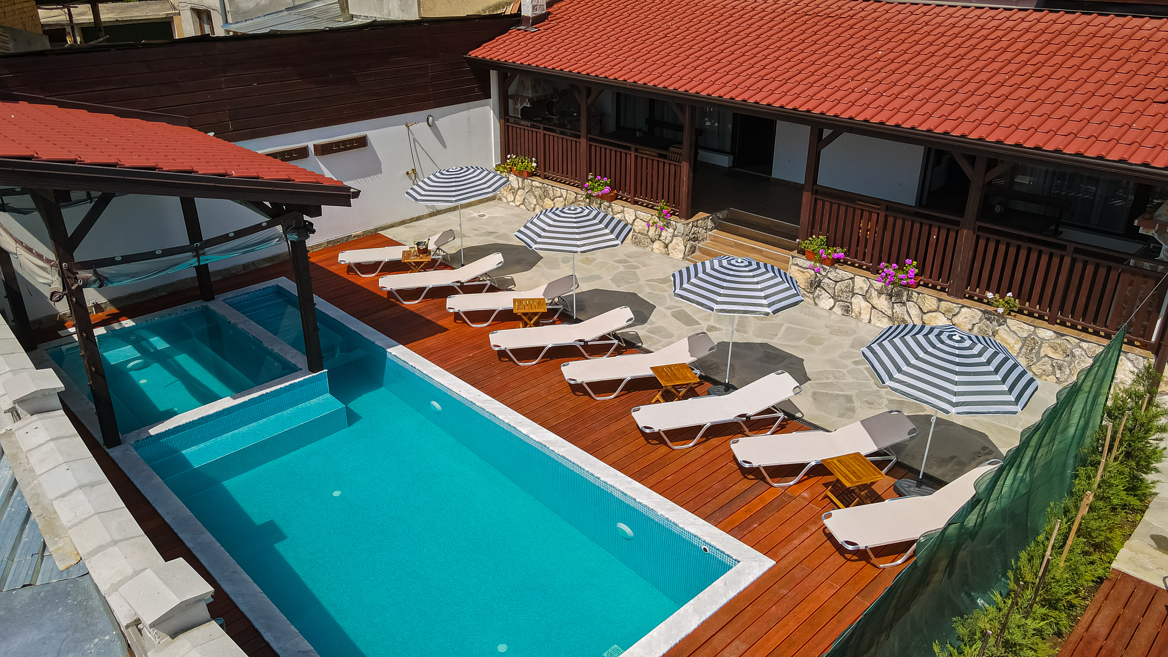 Стаи за гости " БАНЯТА"