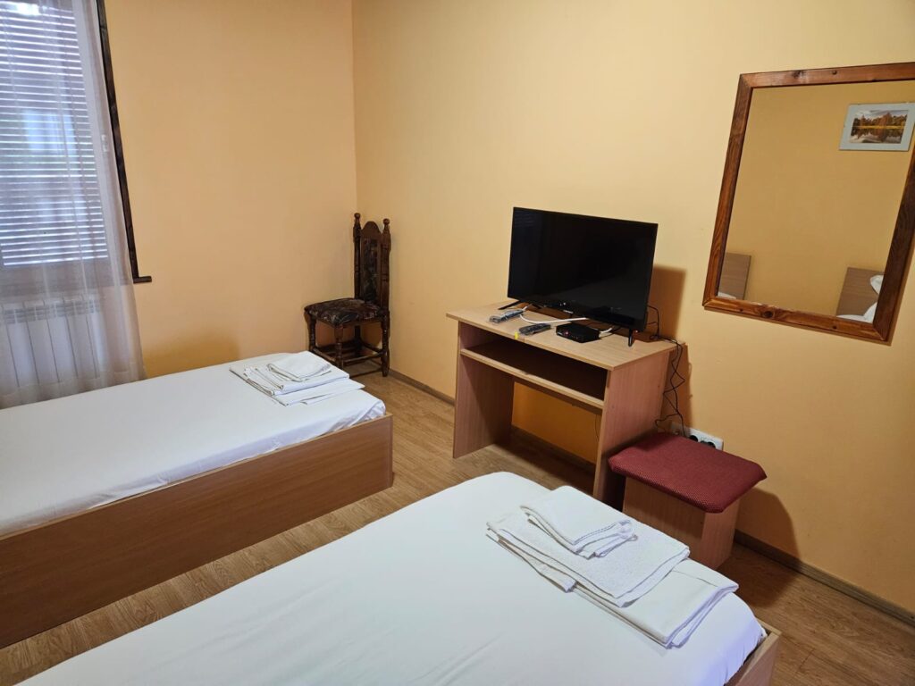 Стаи за гости " Атолука" 1