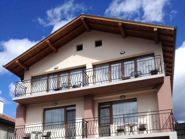 Стаи за гости „Генчеви”