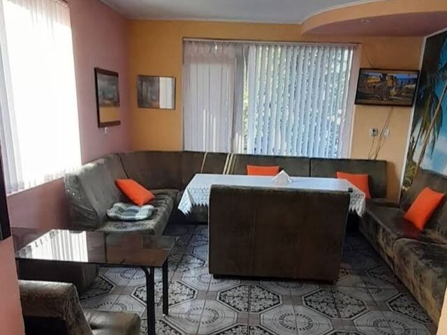 Къща за гости "Трампови"