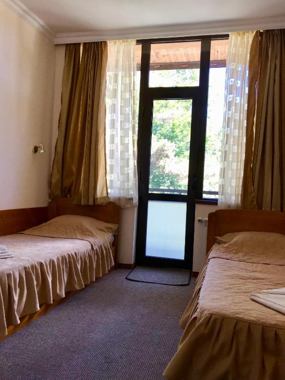 ХОТЕЛ "ДАФ ТРАНС"