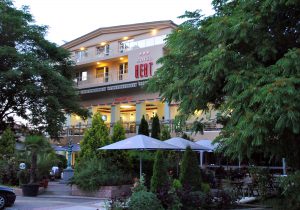 СЕМЕЕН ХОТЕЛ "ХИЙТ"