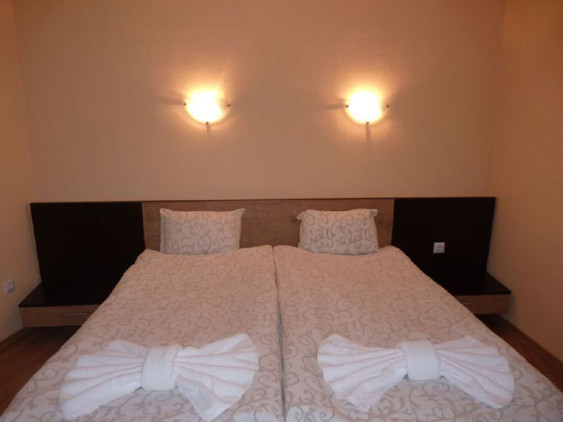 СЕМЕЕН ХОТЕЛ  МЕРИДА ”