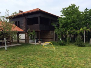 ЯКОВАТА КЪЩА