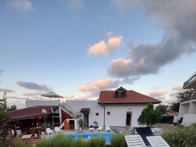 Къща за гости "Евин Рай"