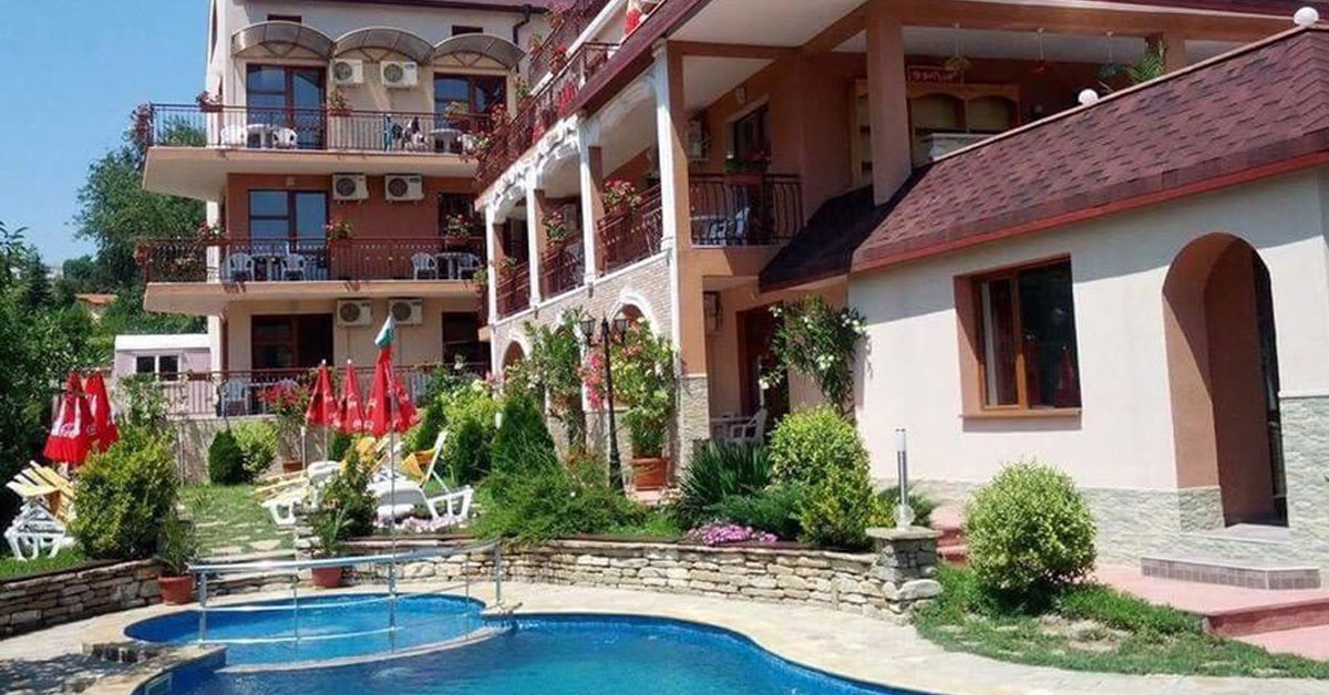 Семеен хотел " Бяла Перла"