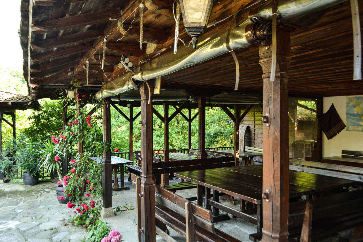         СЕМЕЕН ХОТЕЛ "ДИВЕЦИТЕ"