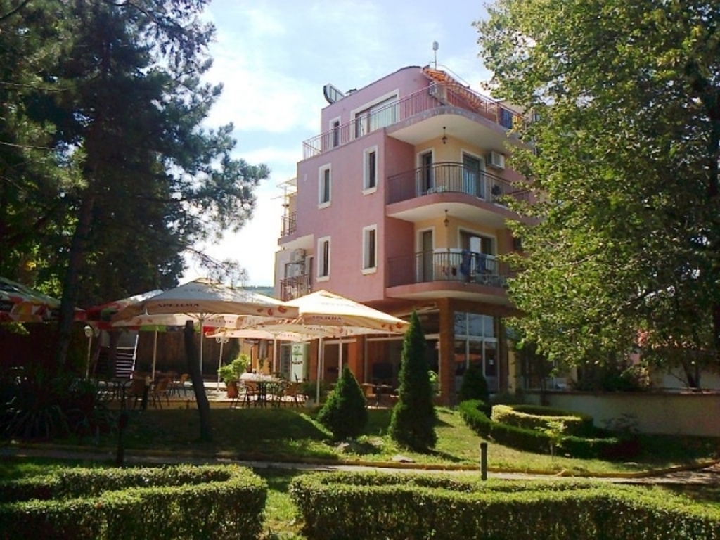 ТОДОР АЯНОВ