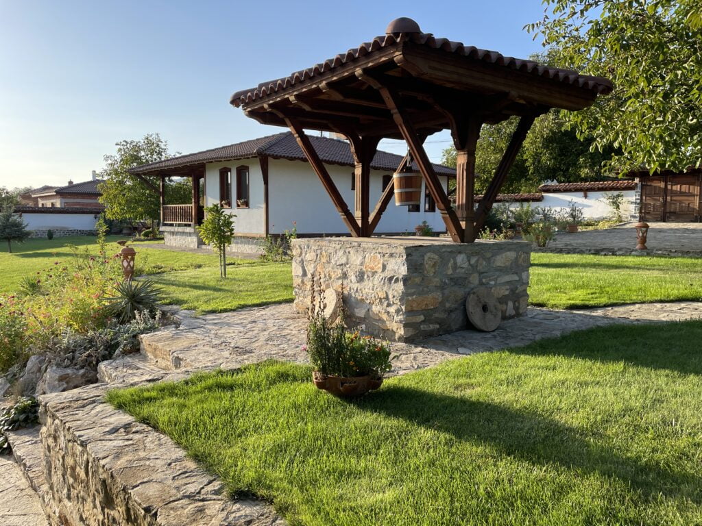 СТАРИЯТ ОРЕХ