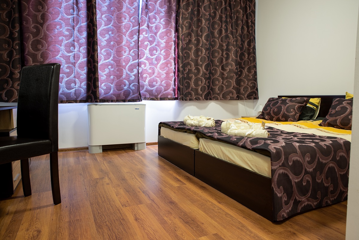 СТАИ ЗА ГОСТИ"ХИРОН"