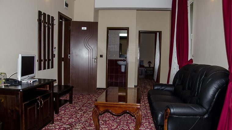 Семеен хотел- "РУБИС"