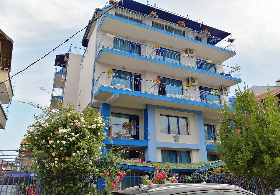 Синята Лагуна