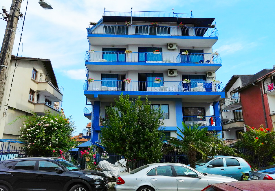 Синята Лагуна