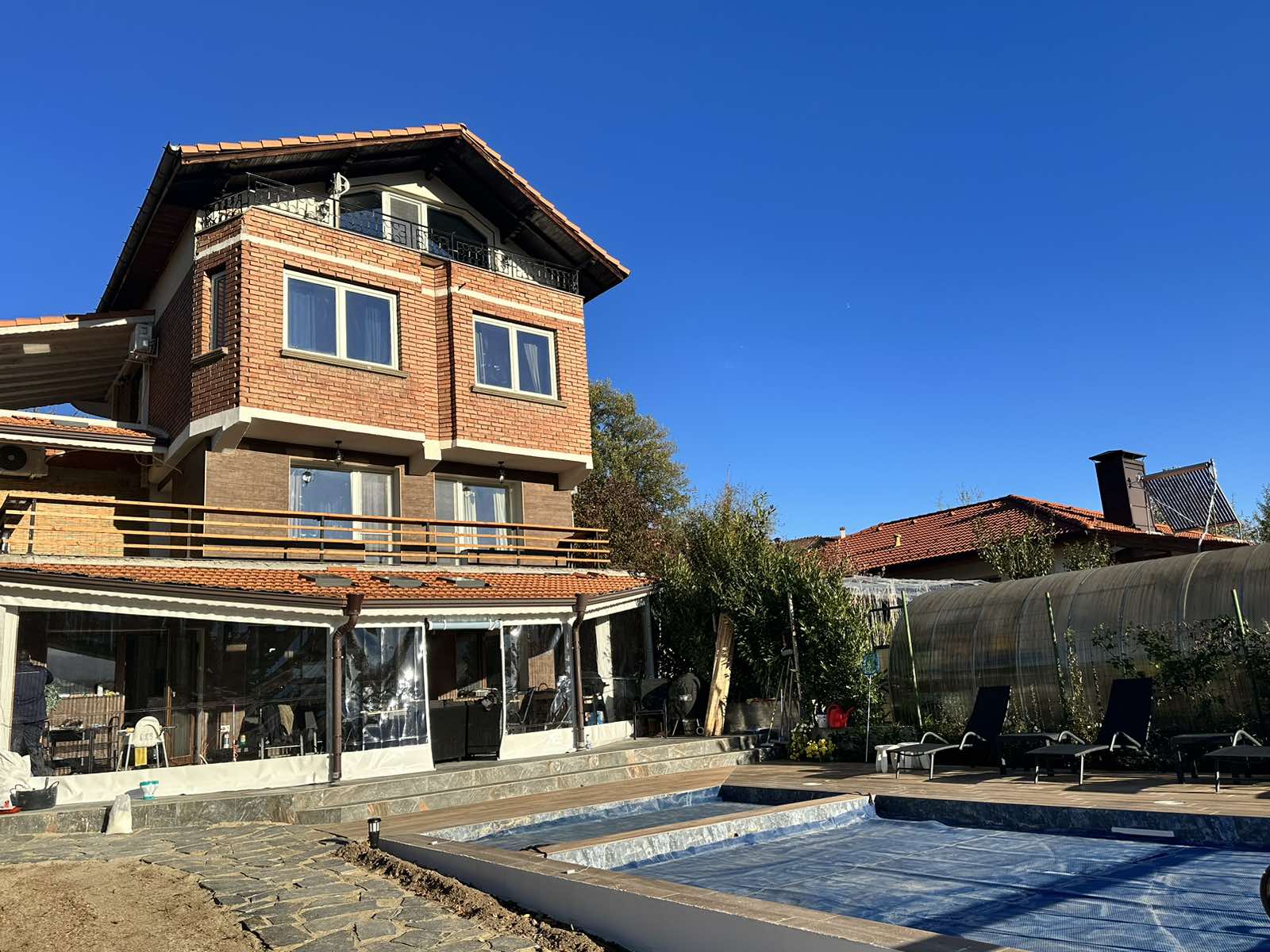 КЪЩА ЗА ГОСТИ "ВИЛА ТЕРМА"