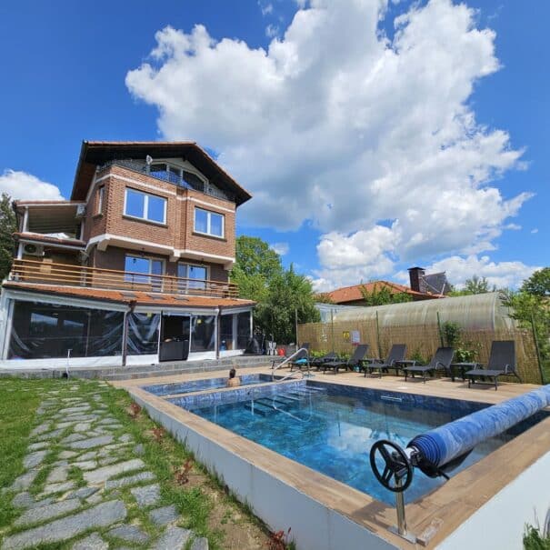 КЪЩА ЗА ГОСТИ "ВИЛА ТЕРМА"