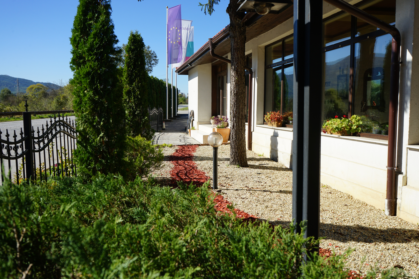 СЕМЕЕН ХОТЕЛ "ПРАВЕШКИ ХАНОВЕ"