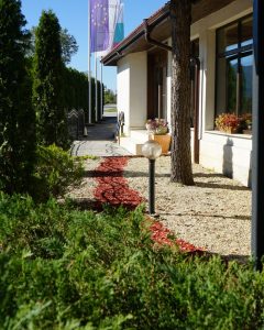 СЕМЕЕН ХОТЕЛ "ПРАВЕШКИ ХАНОВЕ"