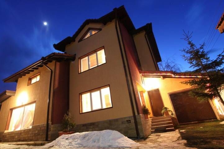 "АШКОВАТА КЪЩА"