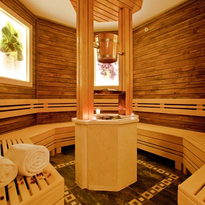 Студио с джакузи