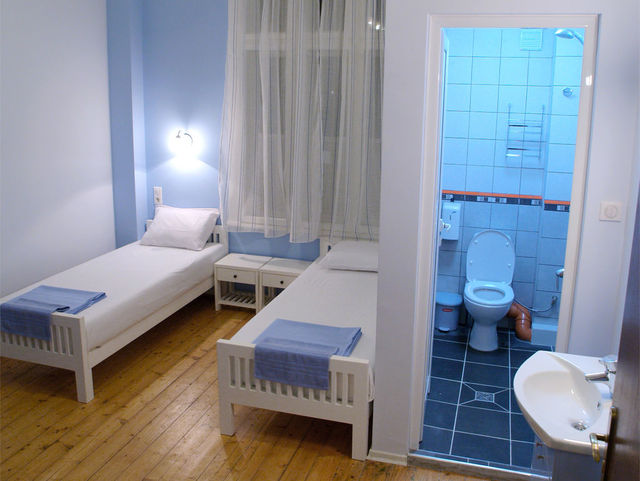 Хелоу София