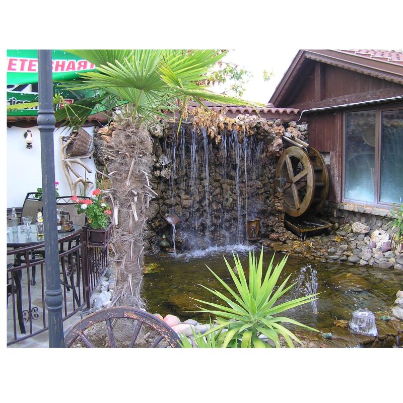 РЕСТОРАНТ "МЕХАНАТА"