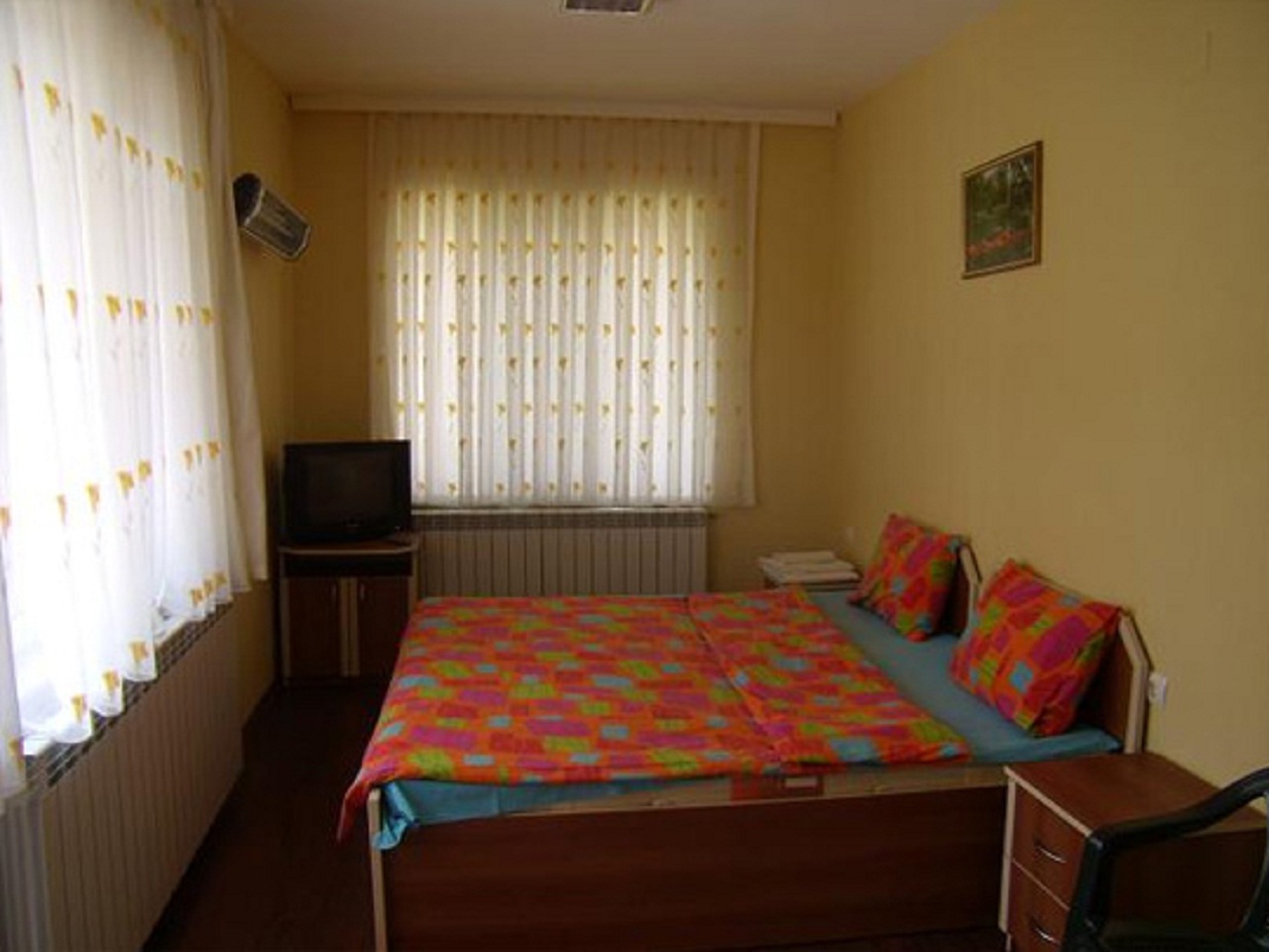 СЕМЕЕН ХОТЕЛ "ЯМАН"