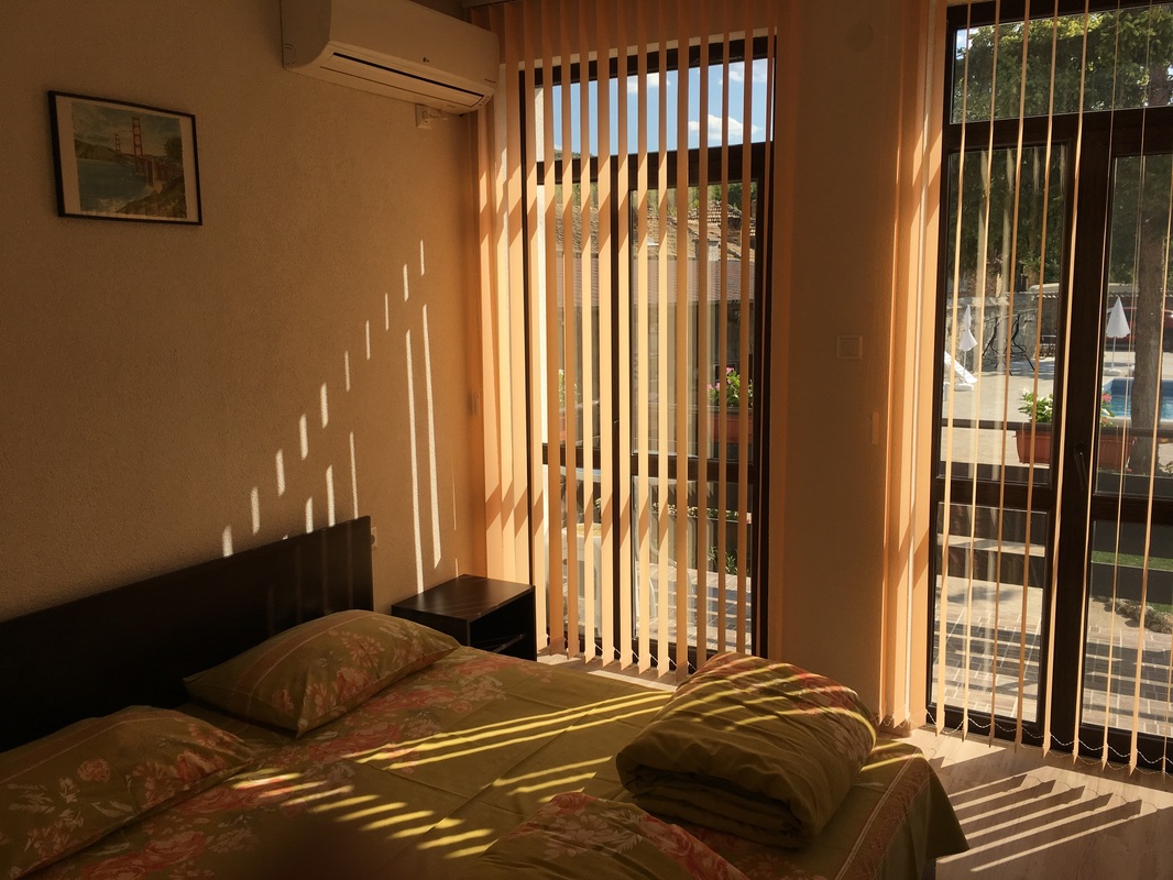  Стаи за гости "Могила"