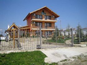  КЪЩА ЗА ГОСТИ