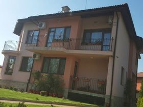  КЪЩА ЗА ГОСТИ